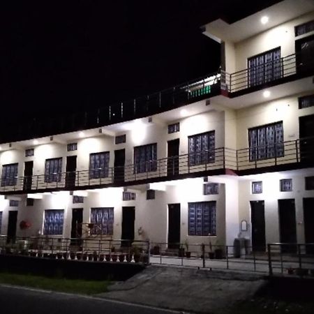 Hotel Vikram Palace Barkot Buitenkant foto