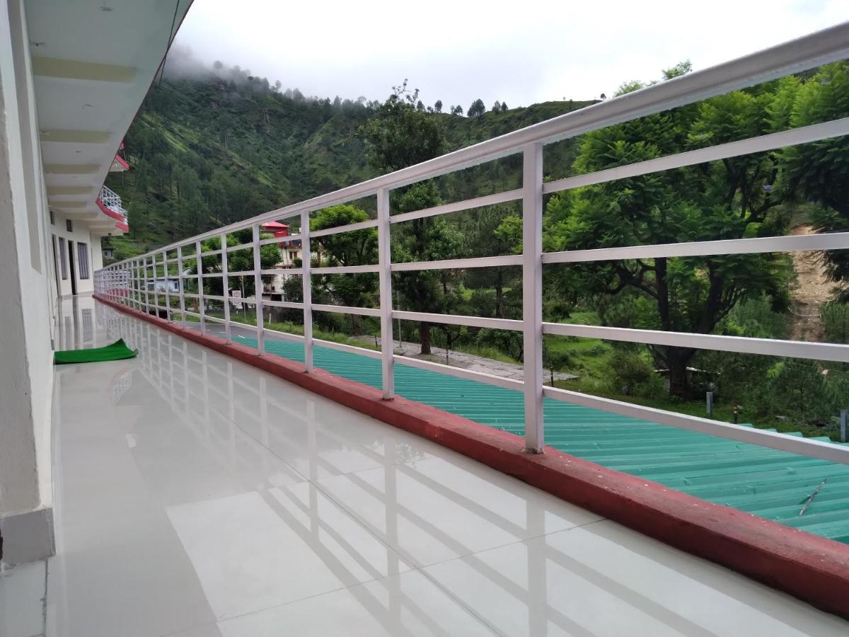 Hotel Vikram Palace Barkot Buitenkant foto