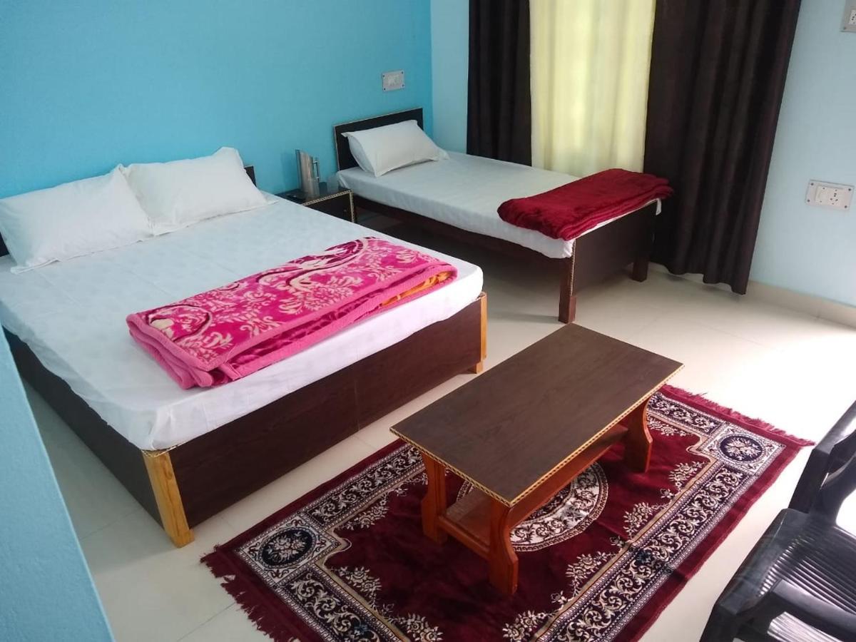 Hotel Vikram Palace Barkot Buitenkant foto