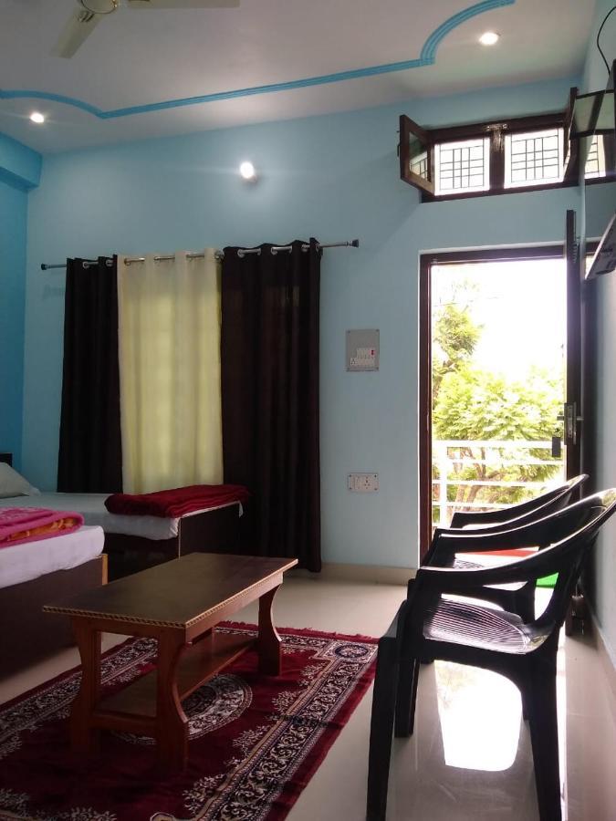 Hotel Vikram Palace Barkot Buitenkant foto